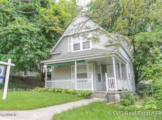 1104 Noble St SE, Grand Rapids, MI 49507