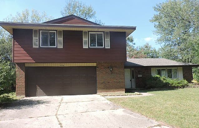 1st image of 626 Janine Ln