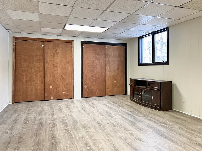 121 E Navajo St — Photo 16