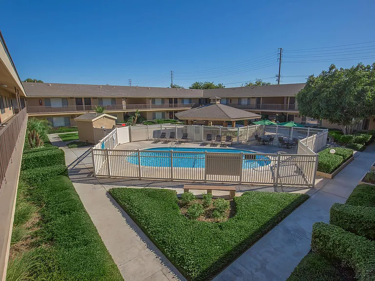 Orleans Apartment Homes — Photo 3