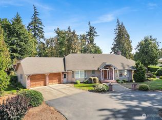 8740 Berthusen Rd, Lynden, WA 98264