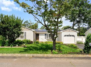 620 Pacific Ave, Beachwood, NJ 08722