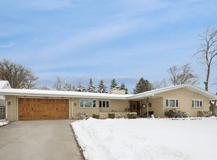 7216 S Octavia Ave, Bridgeview, IL 60455