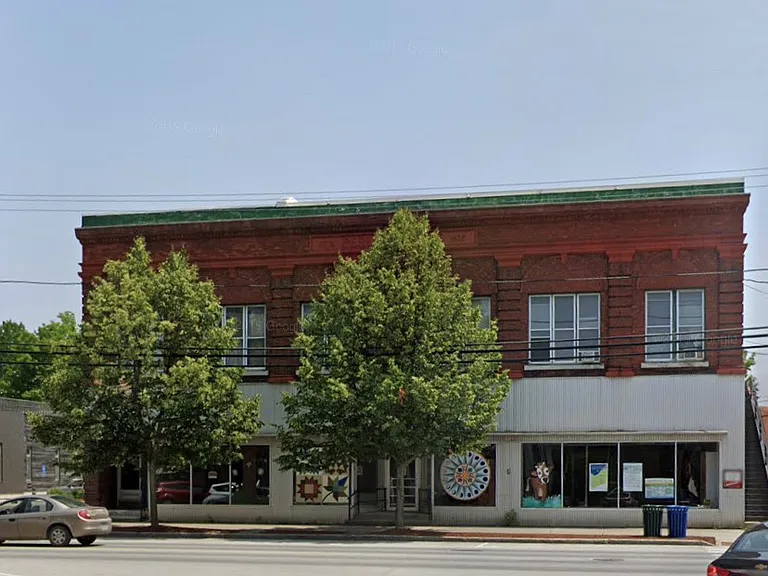 366 Main St #4 — Photo 8