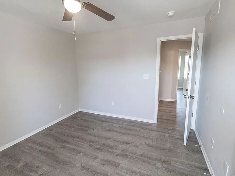 5209-5211 Currituck Ln — Photo 35