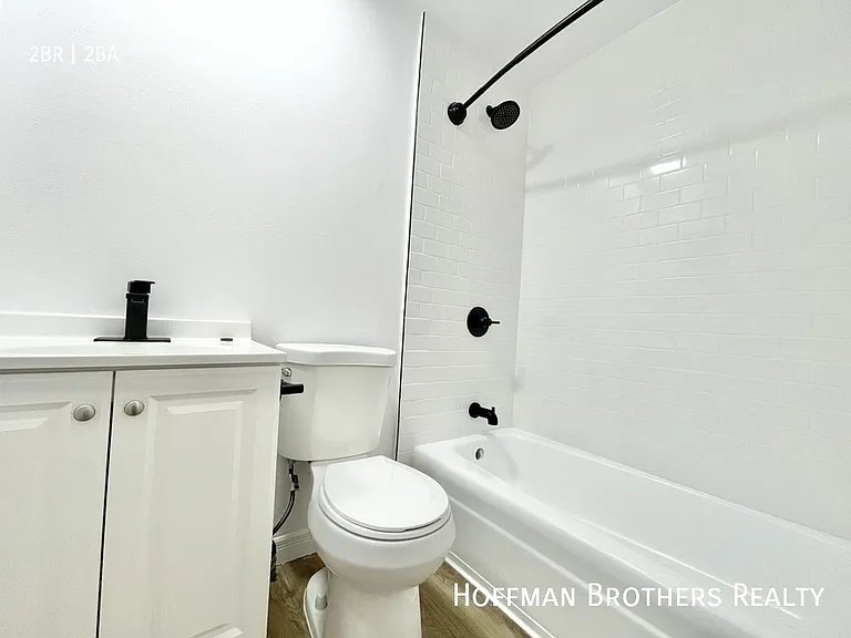 239 S Harvard Blvd #3 — Photo 9