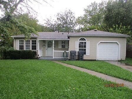 2nd image of 4523 E Lynn St