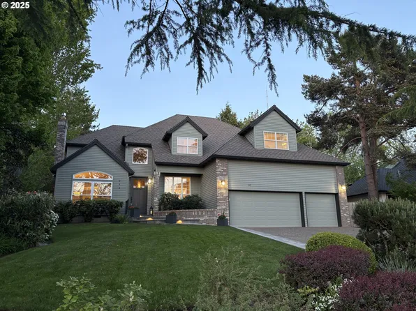 342 NW 84th Pl, Portland, OR 97229