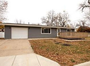 631 East St, Stewart, MN 55385