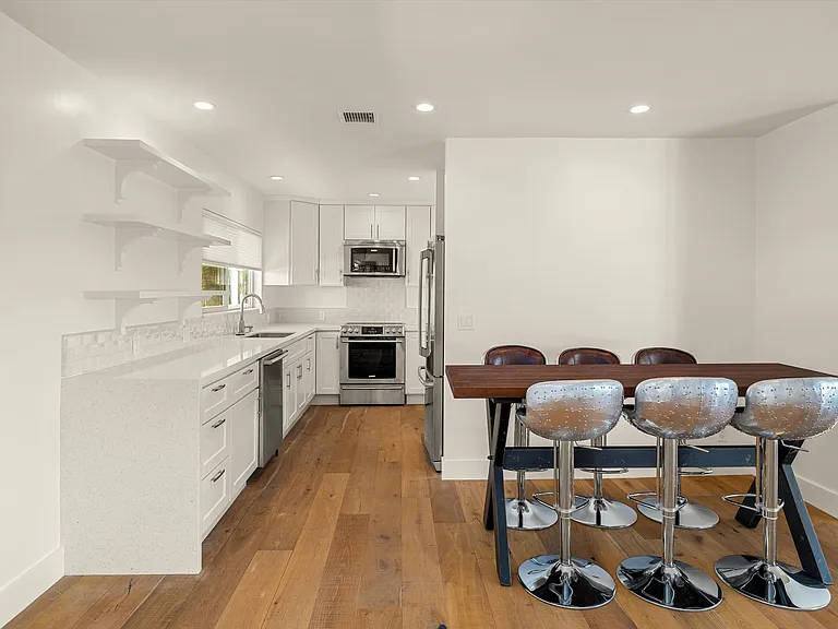 813 E Anapamu St #PENTHOUSE — Photo 7