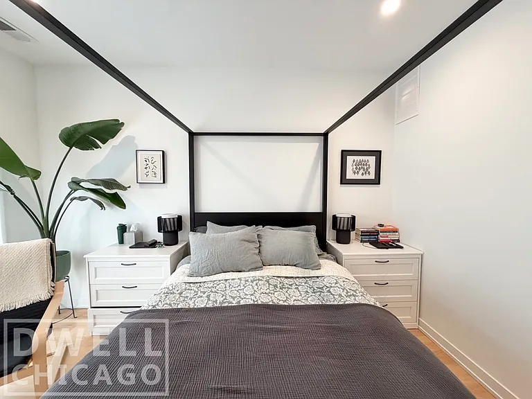 969 W 18th St #1 — Photo 13