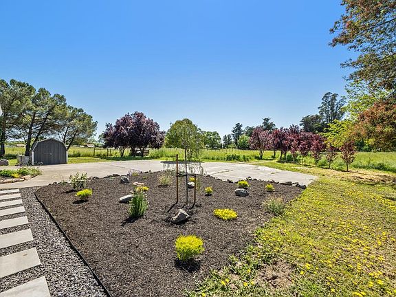 4th image of 3552 Phillips Avenue