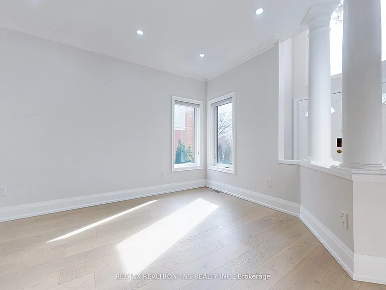 77 Frank Endean Rd — Photo 10