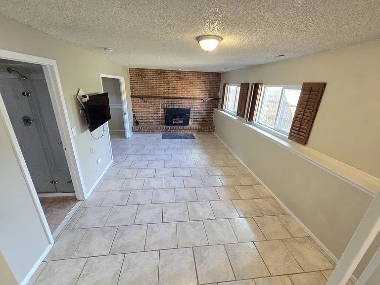6526 Charter Dr — Photo 13