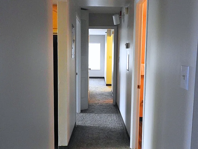Bower Hill III — Photo 8