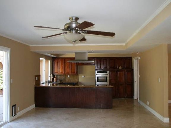 Dinning to Kitchen View