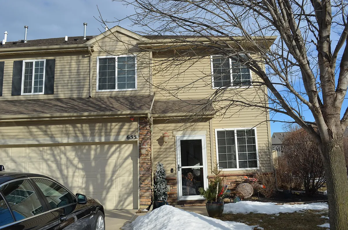 Front Entrance - 655 87th St #655