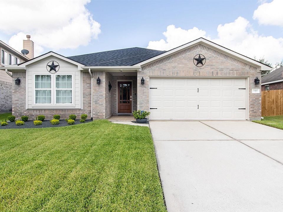 1st image of 2402 Cobbdale Ln