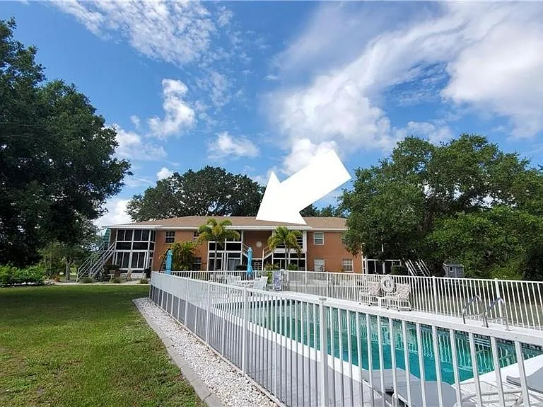 3586 Cape Haze Dr #B4 — Photo 3