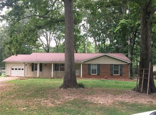 141 Laura Rd, Madison, NC 27025