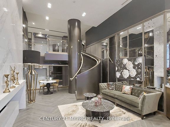 4th image of 395 Dundas St W #626