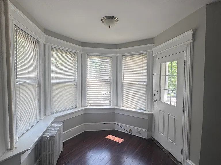 131 Claremont Ave #1F — Photo 7