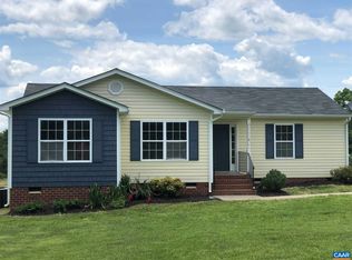 318 Waltons Store Rd, Louisa, VA 23093