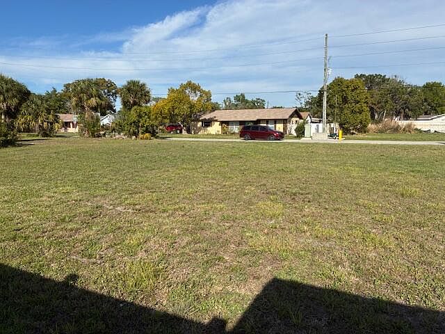 2nd image of 27344 Elkwood Circle