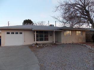 2936 Palomas Dr NE, Albuquerque, NM 87110