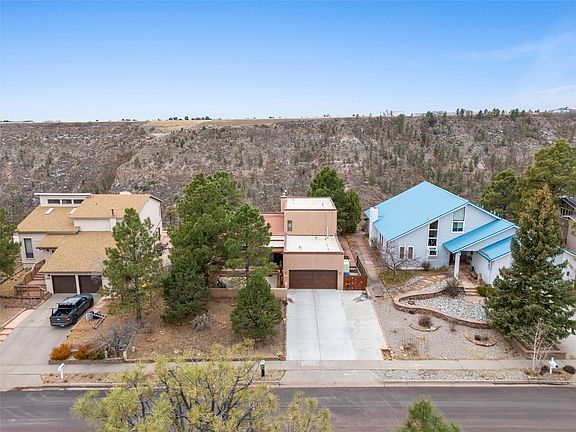 3rd image of 1315 San Ildefonso Rd