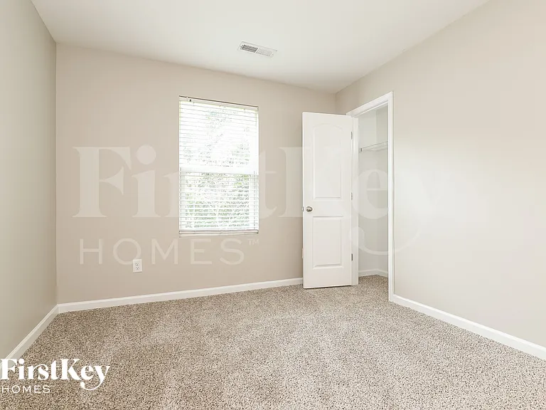 2204 Matthew Oaks Ct — Photo 10