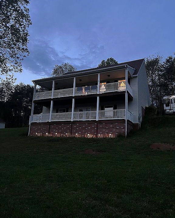 1st image of 441 British Woods Dr