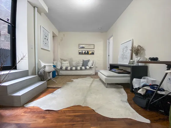 455 Hudson Street image 1 of 4