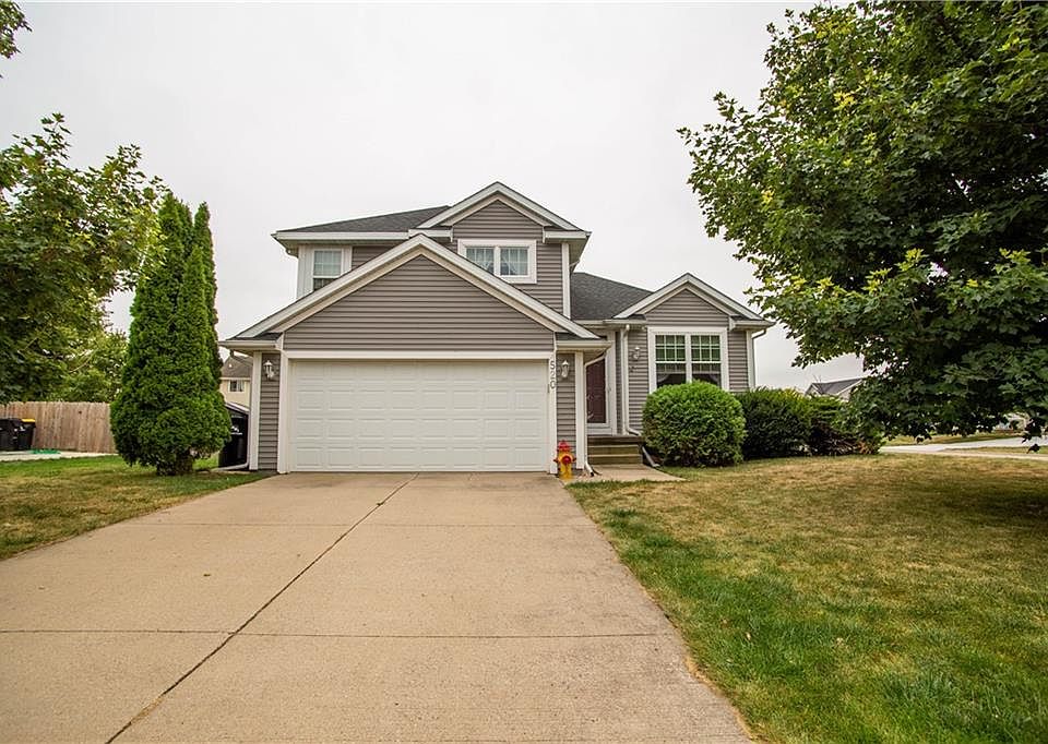 1st image of 520 SE Melrose Dr