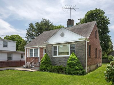 6 Lucy St, Greenwich, CT, 06831
