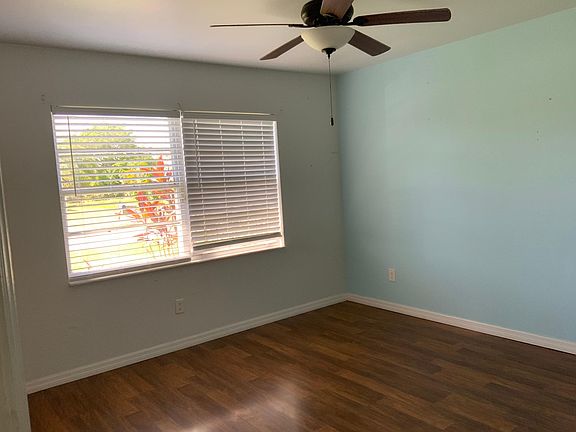 4th image of 1531 SE Collette Cir