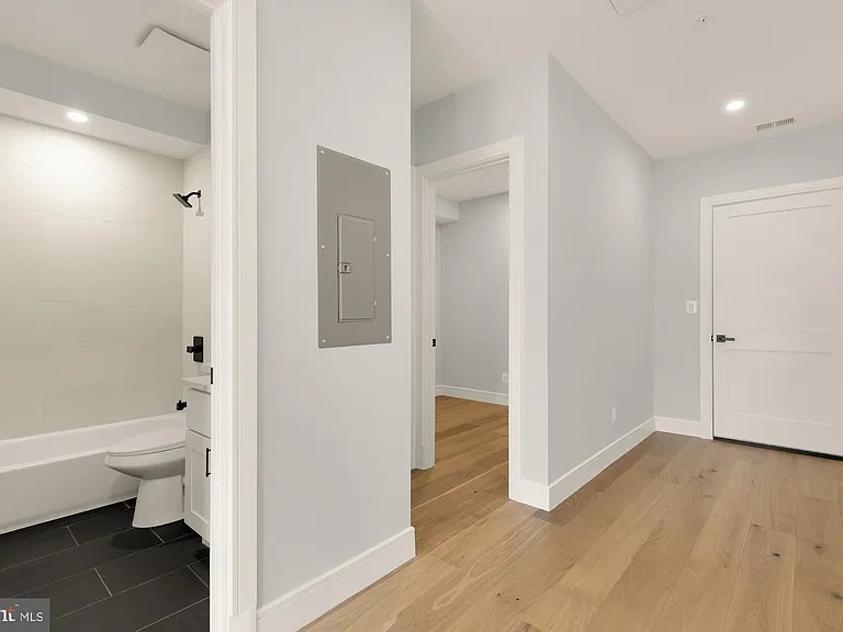 3215 Mount Pleasant St NW #203 — Photo 10