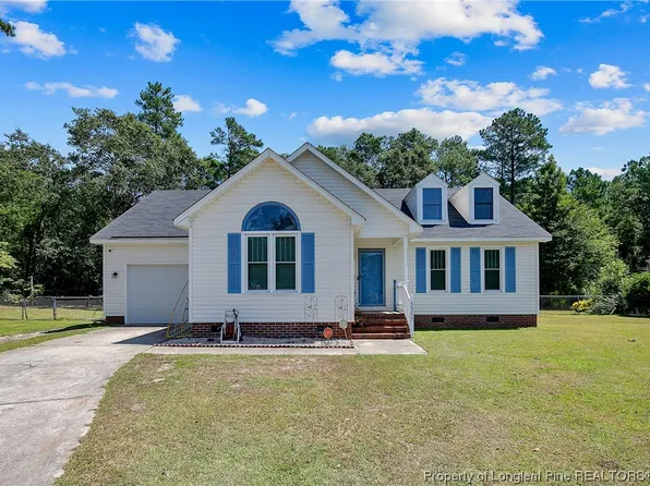 5305 Blanco Dr, Parkton, NC 28371
