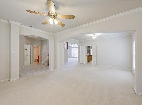 4th image of 3809 Marchwood Dr