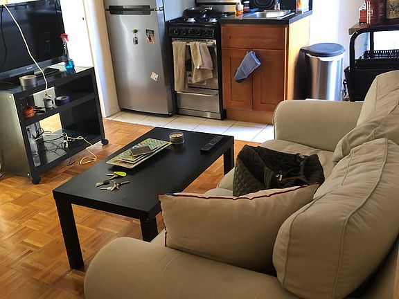 3rd image of 260 6th Ave APT 5