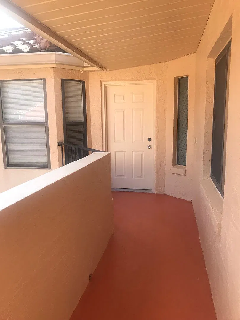 7524 Sugar Bend Dr — Photo 1