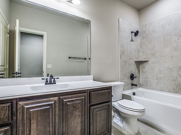 4th image of 1181 Crossvine Dr