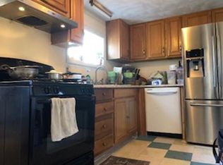 138 Grove St #1, Melrose, MA 02176