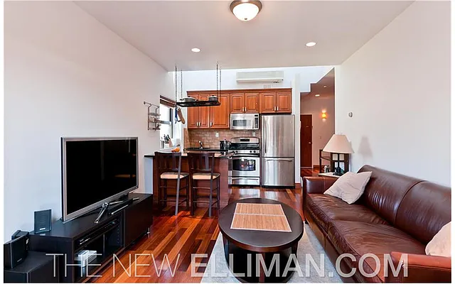 Rented by Douglas Elliman | media 15