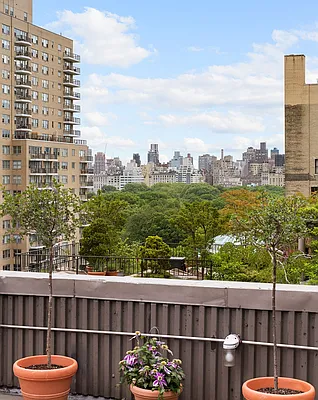 33 West 67th Street #3FE in Lincoln Square, Manhattan