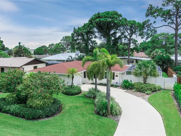 320 Aurora St, Venice, FL 34285
