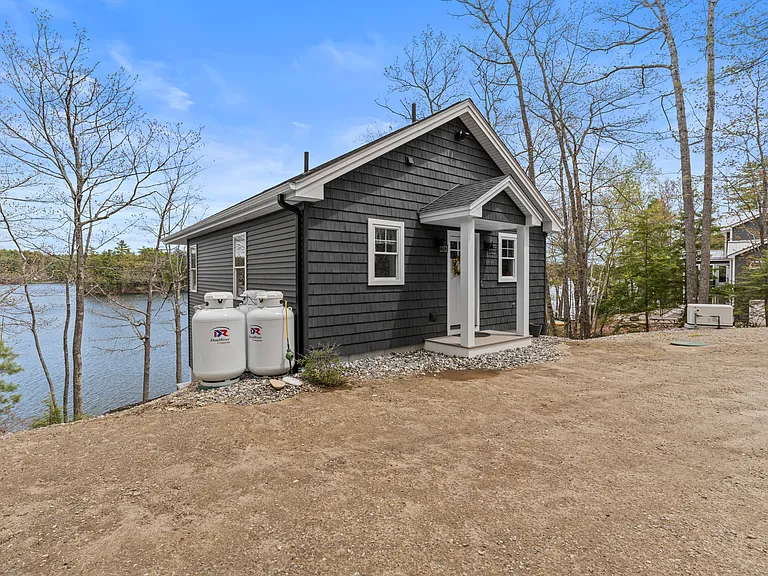 1296 W Shore Dr — Photo 22
