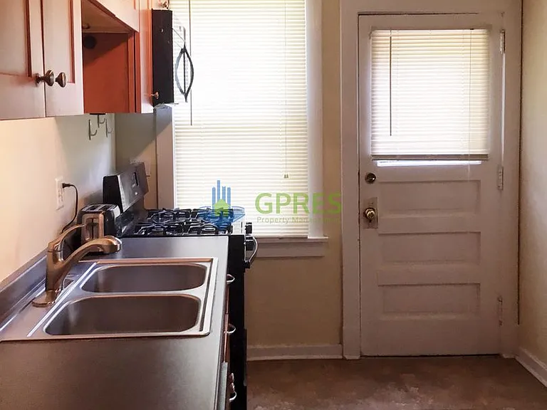 510-522 6th St #601-609 — Photo 9