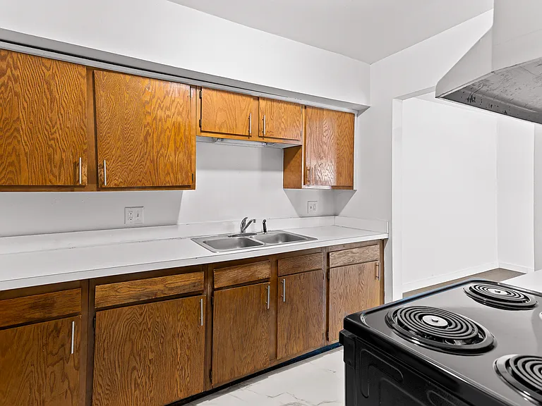 221 N Normal St — Photo 9