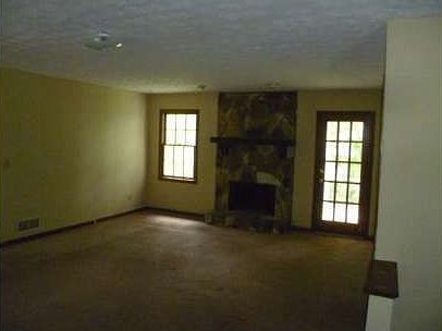 5th image of 4021 Summer Pl